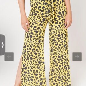 NT By Amati Yellow Leopard Print pants